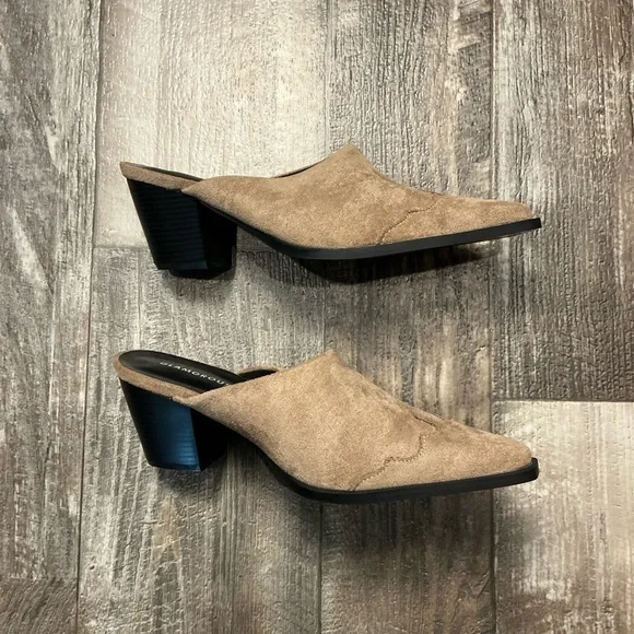 Glamorous Taupe Pointed Mule Heels Size 8 - Picture 14 of 16